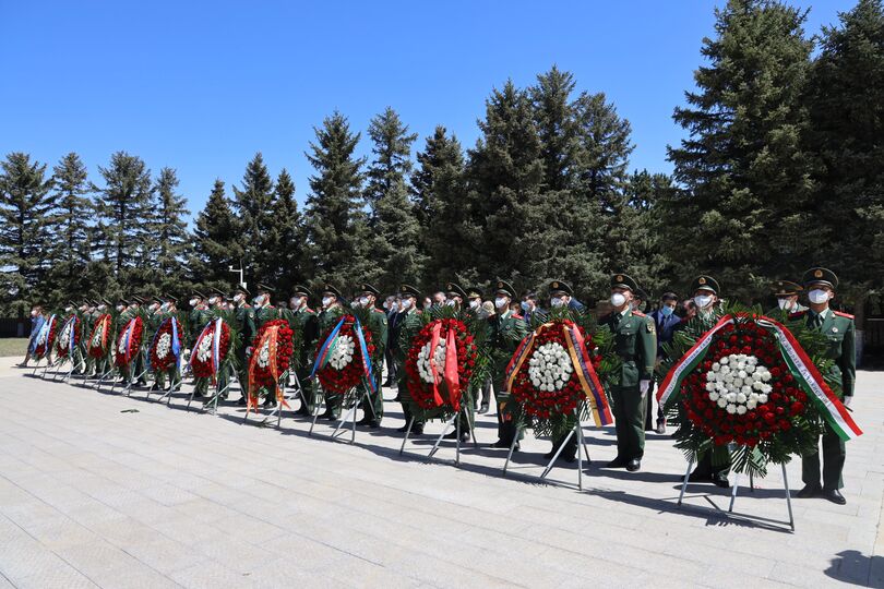 Возложение венков